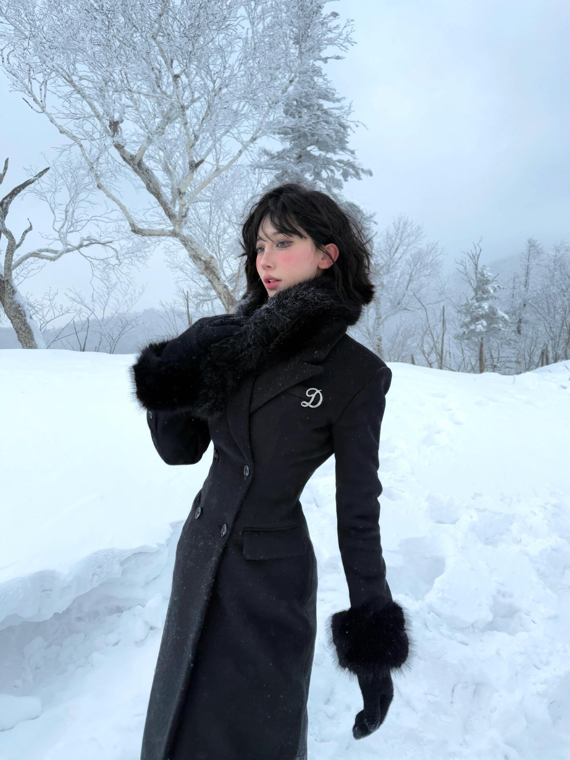 Mid-Length Hourglass Waist Black Wool Coat for Autumn Winter, Thickened Design for Chic Wealthy Girl Style