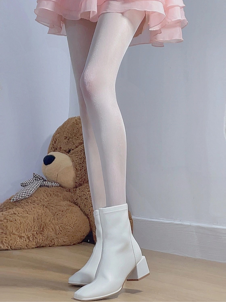 Milk White Chunky Heel Chelsea Boots for Women - Square Toe Slim Martin Boots for Spring & Autumn 2025 Milk White Chunky Heel Chelsea Boots for Women - Square Toe Slim Martin Boots for Spring & Autumn 2025