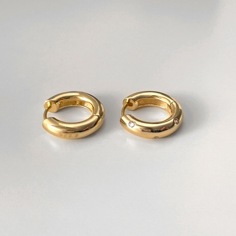 Minimalist 925 Sterling Silver Hoop Earrings - High-End Niche Design Women's Ear Accessories for 2025 Style Minimalist 925 Sterling Silver Hoop Earrings - High-End Niche Design Women's Ear Accessories for 2025 Style