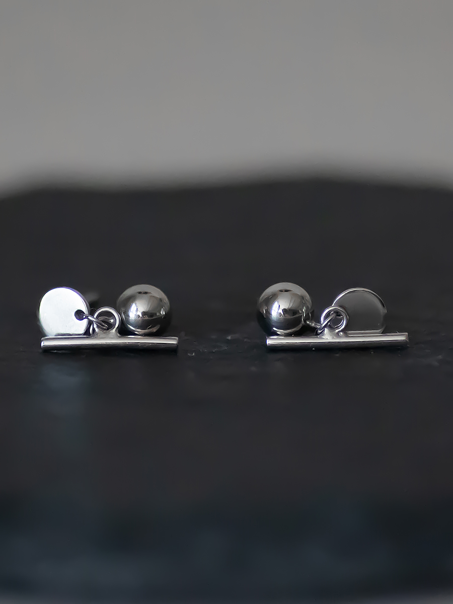 Minimalist 925 Sterling Silver Round Ball Stud Earrings - High-End Polished Design for Autumn Fashion Accessories Minimalist 925 Sterling Silver Round Ball Stud Earrings - High-End Polished Design for Autumn Fashion Accessories