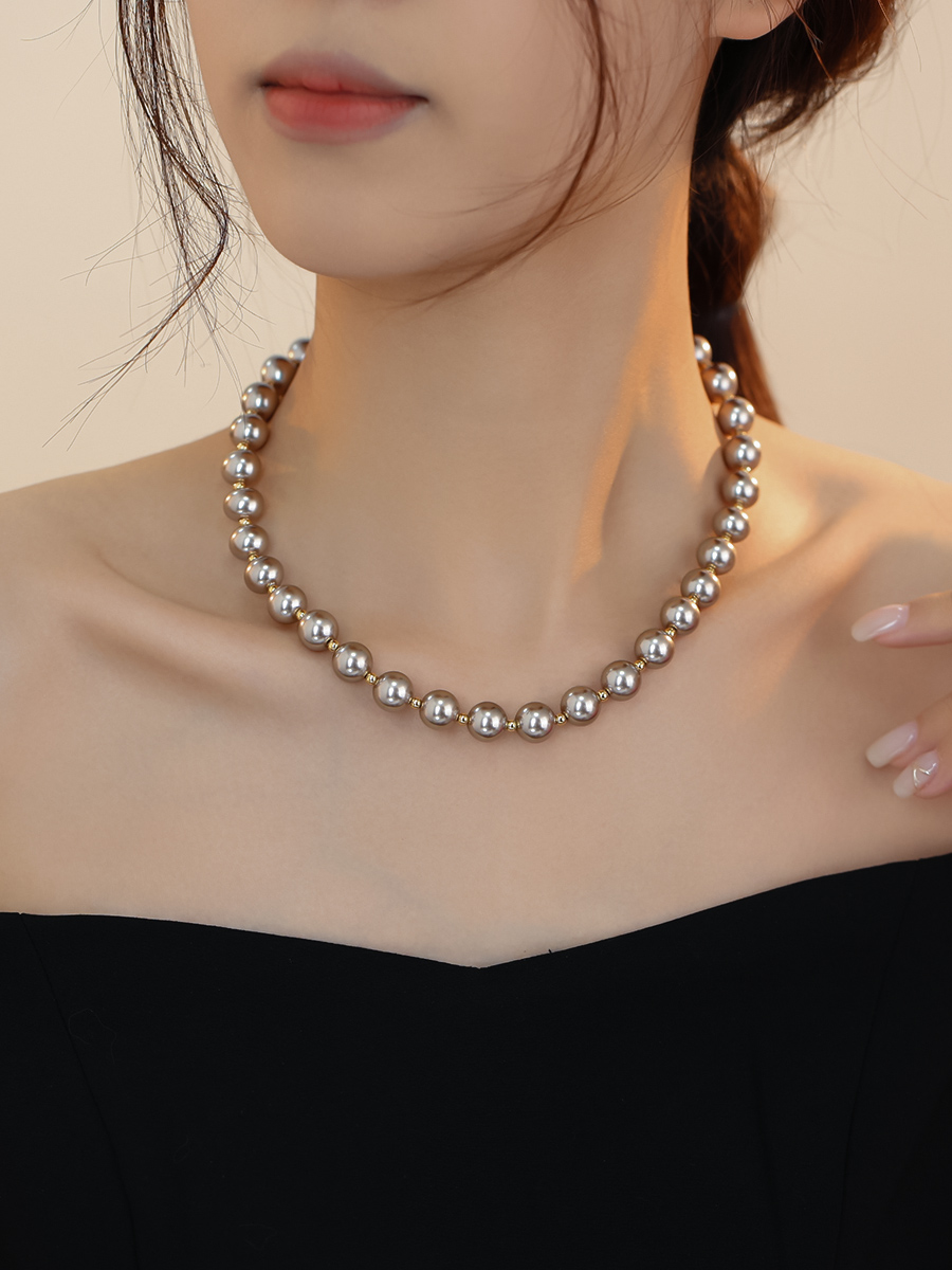 Minimalist Artificial Pearl Necklace and Earring Set for Women - Versatile High-End Clavicle Chain Accessories Minimalist Artificial Pearl Necklace and Earring Set for Women - Versatile High-End Clavicle Chain Accessories