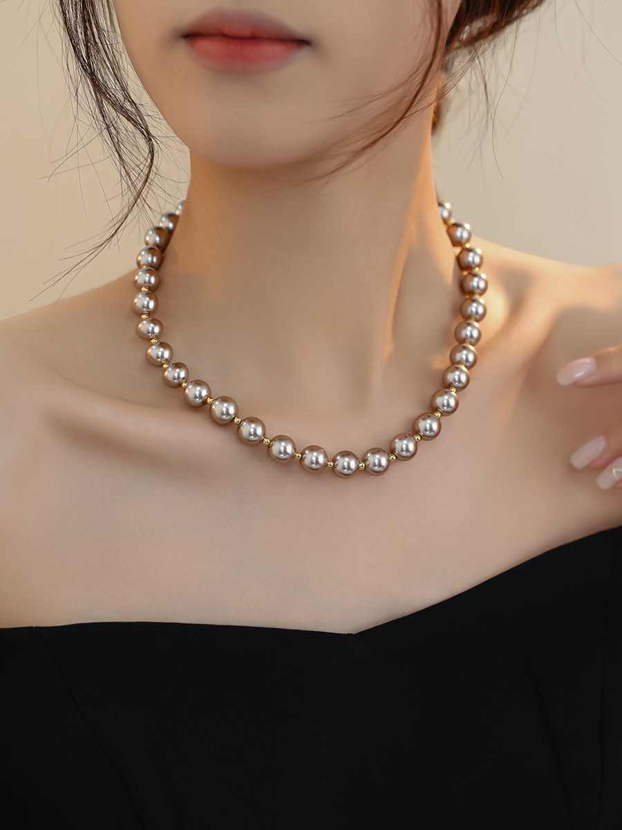 Minimalist Artificial Pearl Necklace and Earring Set for Women - Versatile High-End Clavicle Chain Accessories Minimalist Artificial Pearl Necklace and Earring Set for Women - Versatile High-End Clavicle Chain Accessories