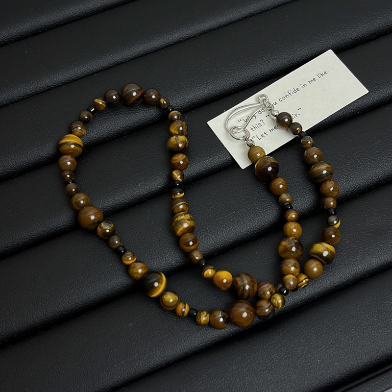 Minimalist Cold Style Tiger Eye Stone Bead Necklace - 2025 European American Clavicle Chain for Women, High-Quality Fashion Accessory