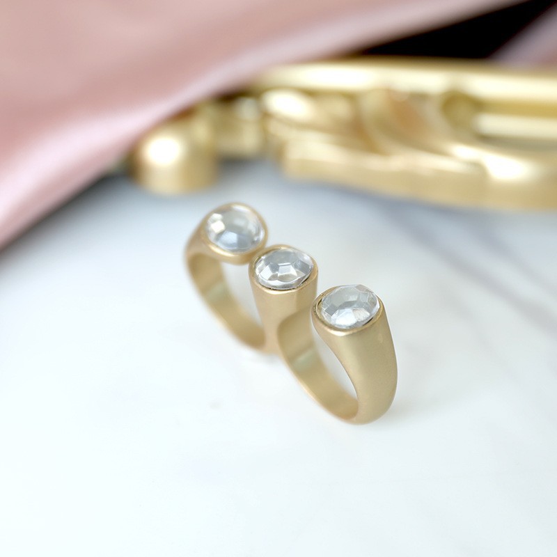 Minimalist Double-Finger Ring with Diamond Inlay - European and American Punk Jewelry for Women's Fashion