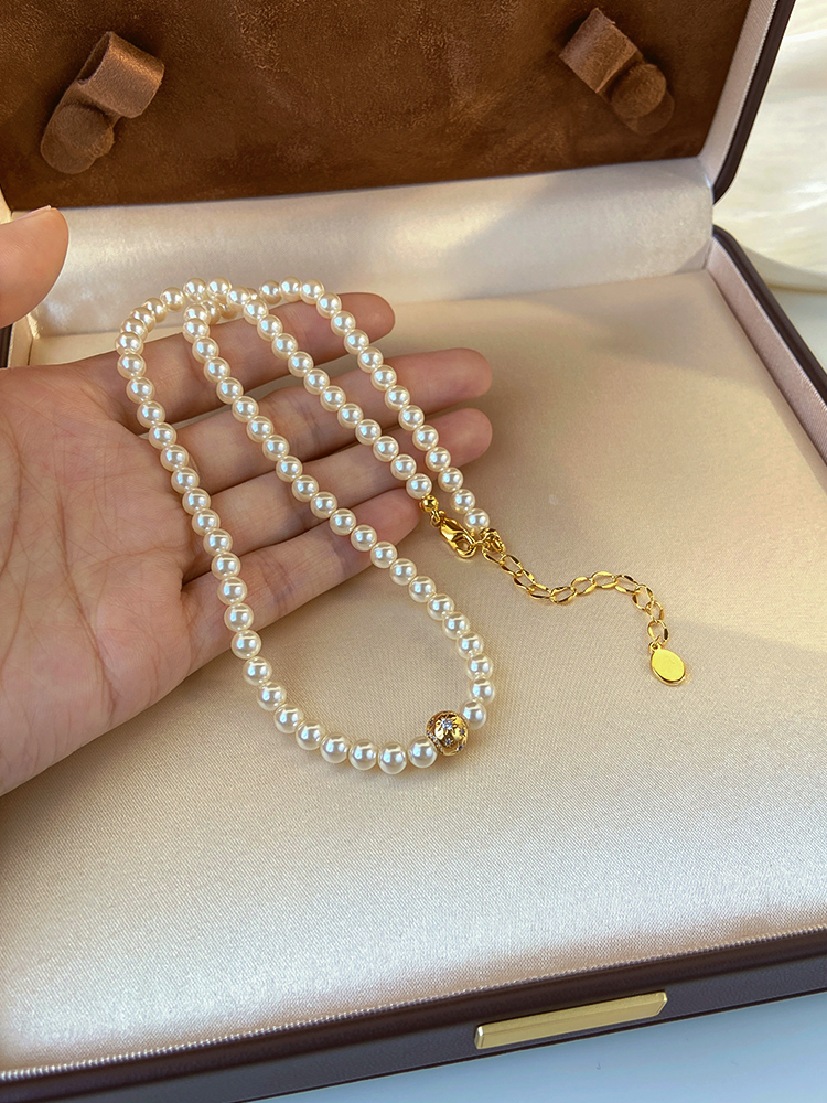 Minimalist French-Style Pearl Necklace for Women - Elegant Light Luxury Beaded Collar Chain, Versatile Fashion Accessory Minimalist French-Style Pearl Necklace for Women - Elegant Light Luxury Beaded Collar Chain, Versatile Fashion Accessory