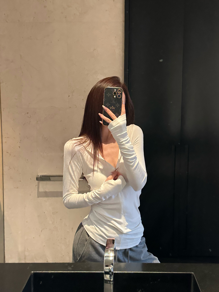 Minimalist Hooded Knitted T-Shirt for Women - Slim Fit Long Sleeve Top, Spring Fashion Essential Minimalist Hooded Knitted T-Shirt for Women - Slim Fit Long Sleeve Top, Spring Fashion Essential