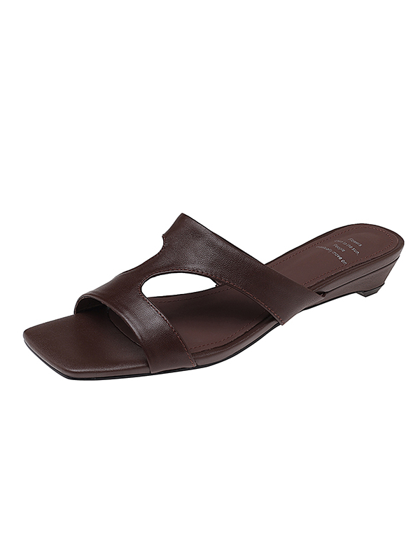 Minimalist Lambskin French Square-Toe Wedge Slide Sandals for Women - Summer 2025 High-End Casual Low-Heeled Slippers Minimalist Lambskin French Square-Toe Wedge Slide Sandals for Women - Summer 2025 High-End Casual Low-Heeled Slippers
