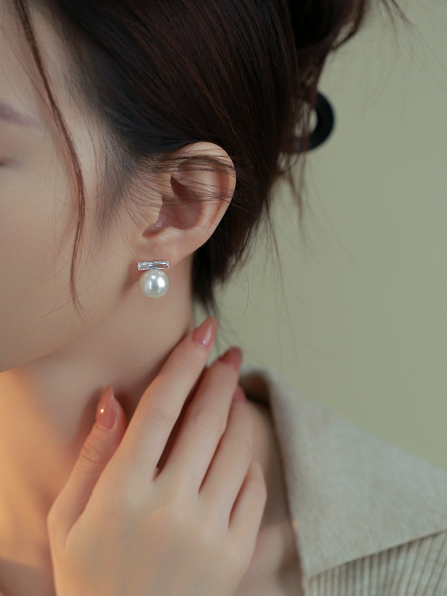 Minimalist Pearl Stud Earrings for Women - Elegant S925 Silver Pins, Unique and Versatile, Trendy Jewelry for 2025 Minimalist Pearl Stud Earrings for Women - Elegant S925 Silver Pins, Unique and Versatile, Trendy Jewelry for 2025