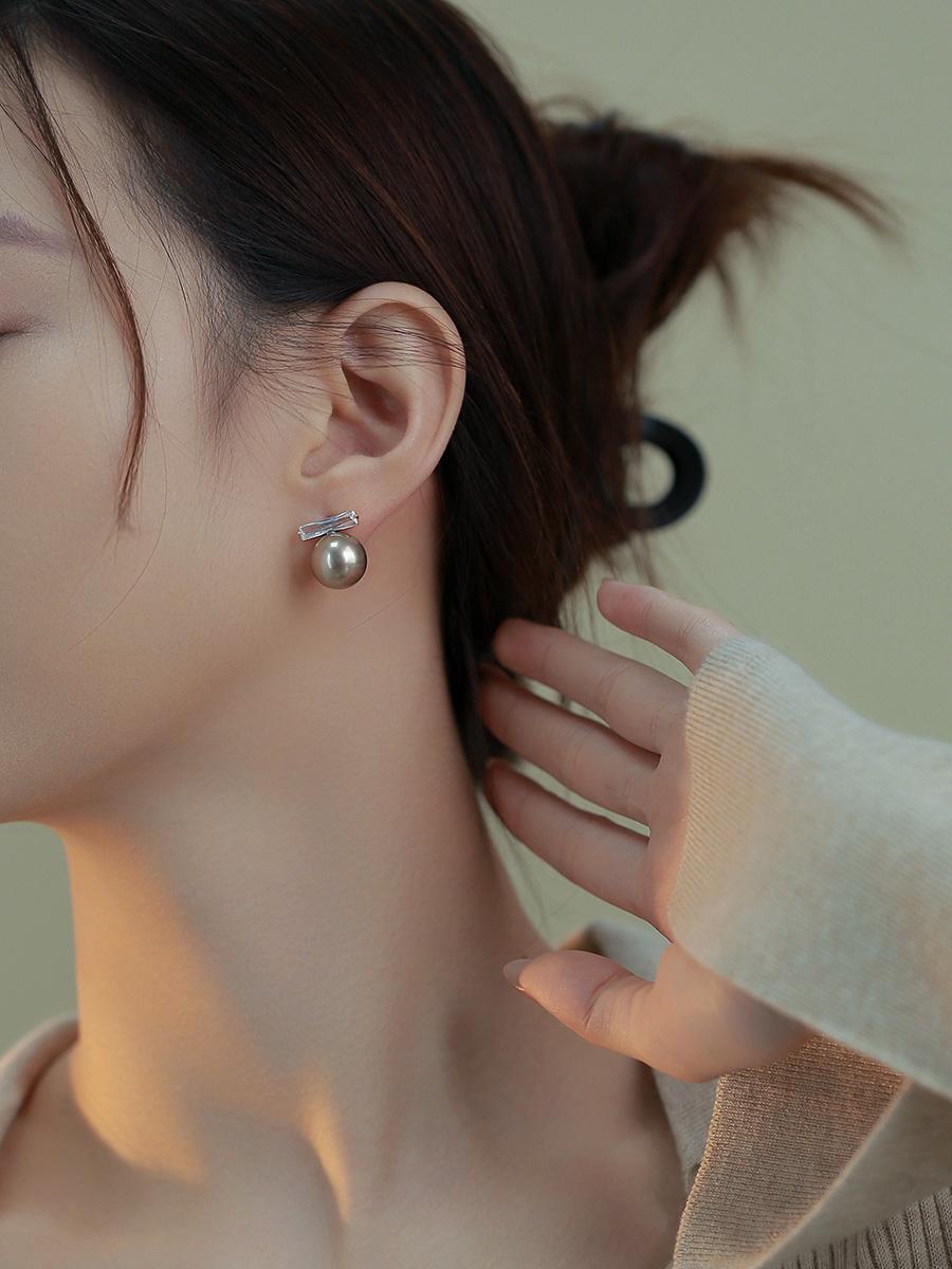 Minimalist Pearl Stud Earrings for Women - Elegant S925 Silver Pins, Unique and Versatile, Trendy Jewelry for 2025 Minimalist Pearl Stud Earrings for Women - Elegant S925 Silver Pins, Unique and Versatile, Trendy Jewelry for 2025