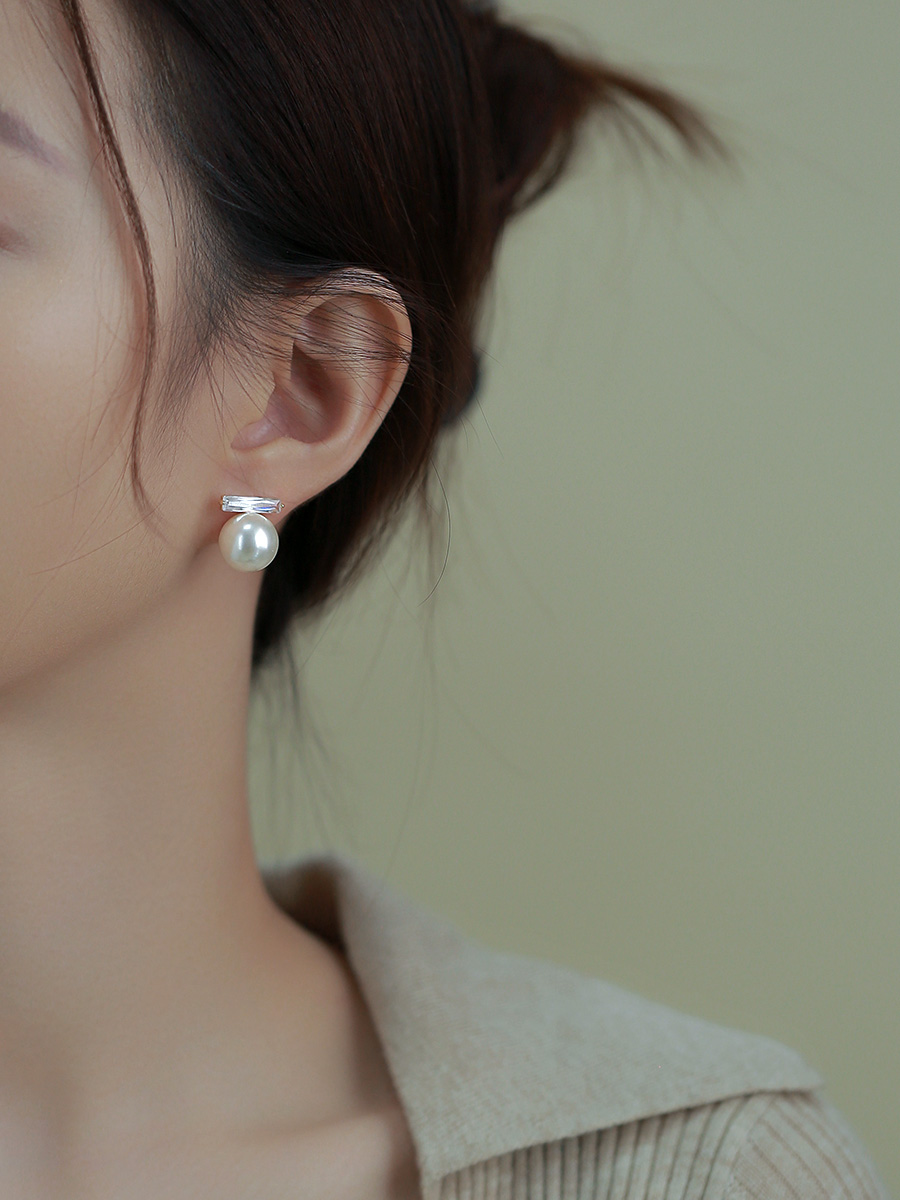 Minimalist Pearl Stud Earrings for Women - Elegant S925 Silver Pins, Unique and Versatile, Trendy Jewelry for 2025