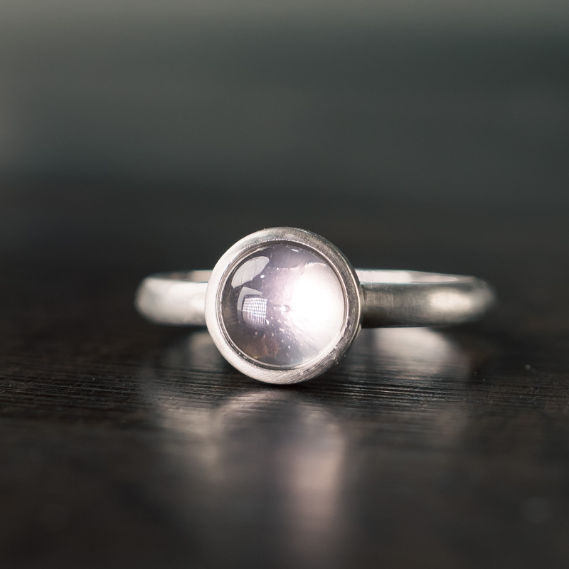 Minimalist Retro 925 Silver Inlaid Ring with Peach Blossom Powder Crystal - Versatile Women's Jewelry Minimalist Retro 925 Silver Inlaid Ring with Peach Blossom Powder Crystal - Versatile Women's Jewelry