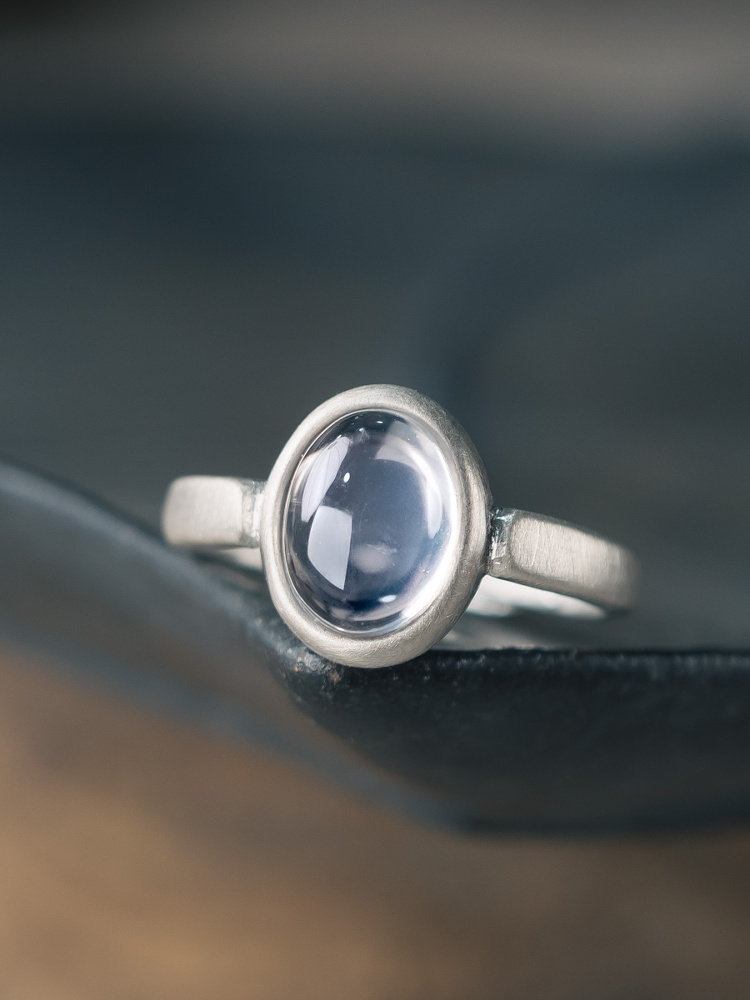 Minimalist Retro 925 Silver Inlaid Ring with Peach Blossom Powder Crystal - Versatile Women's Jewelry Minimalist Retro 925 Silver Inlaid Ring with Peach Blossom Powder Crystal - Versatile Women's Jewelry