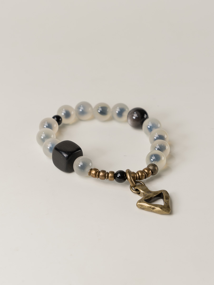 Minimalist Retro Agate Heart Circle Bracelet for Men and Women - Versatile Artistic Jewelry for Unique Style Minimalist Retro Agate Heart Circle Bracelet for Men and Women - Versatile Artistic Jewelry for Unique Style