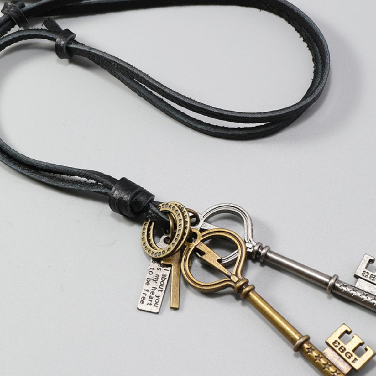 Minimalist Retro Double Key Pendant Leather Necklace - Creative Personality Accessory for Y2K and 90s Fashion Lovers
