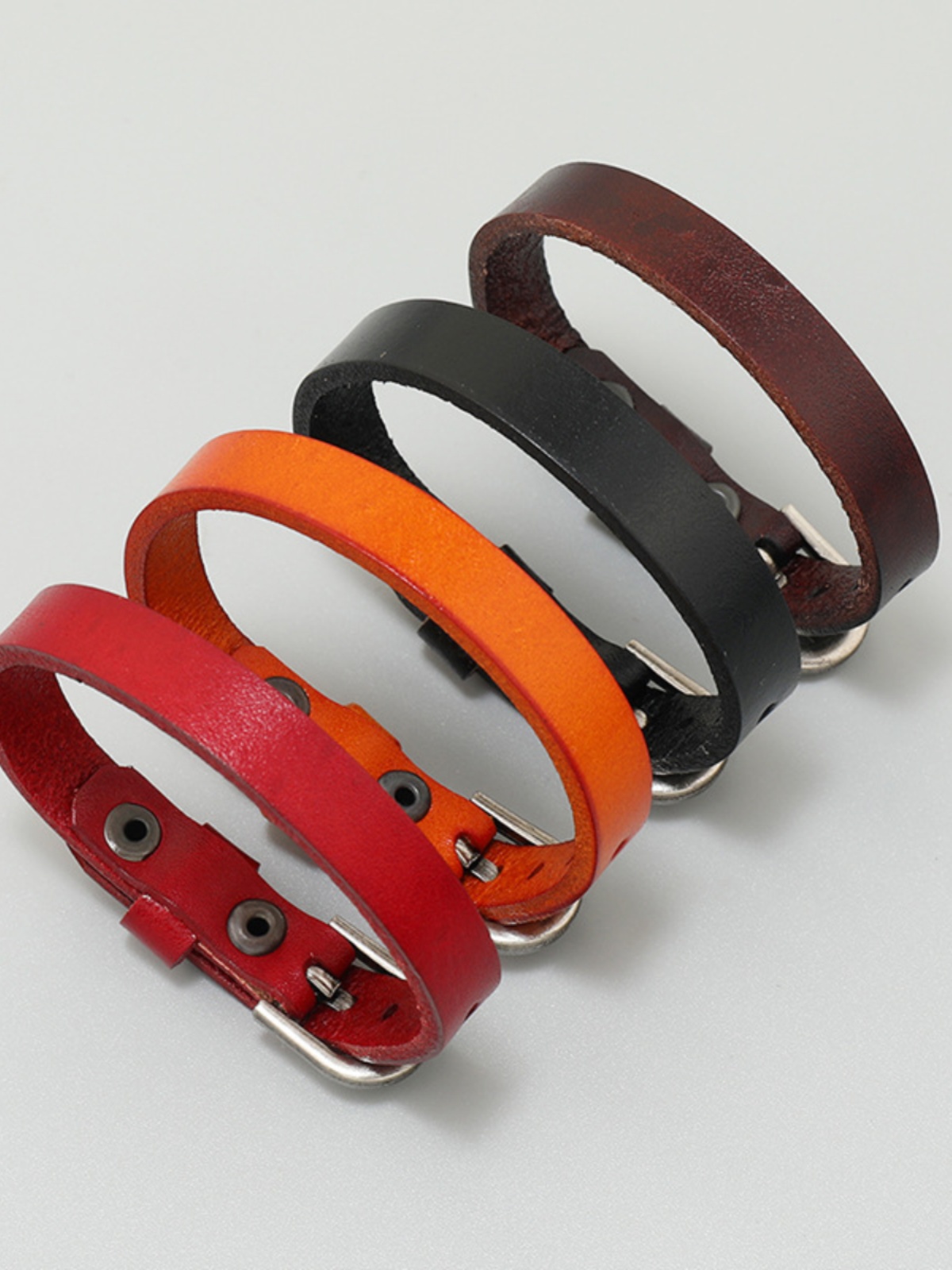 Minimalist Retro Multicolor Adjustable Leather Bracelet - Fashion Jewelry Bangle for Y2K and Boho Style Minimalist Retro Multicolor Adjustable Leather Bracelet - Fashion Jewelry Bangle for Y2K and Boho Style