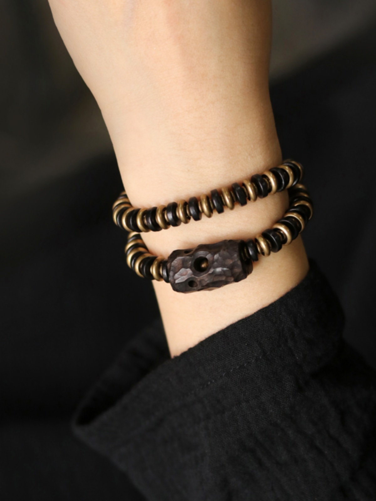 Minimalist Retro Wooden Bracelet for Men and Women, Versatile Color-Matching Accessory, Trendy Personalized Design Minimalist Retro Wooden Bracelet for Men and Women, Versatile Color-Matching Accessory, Trendy Personalized Design