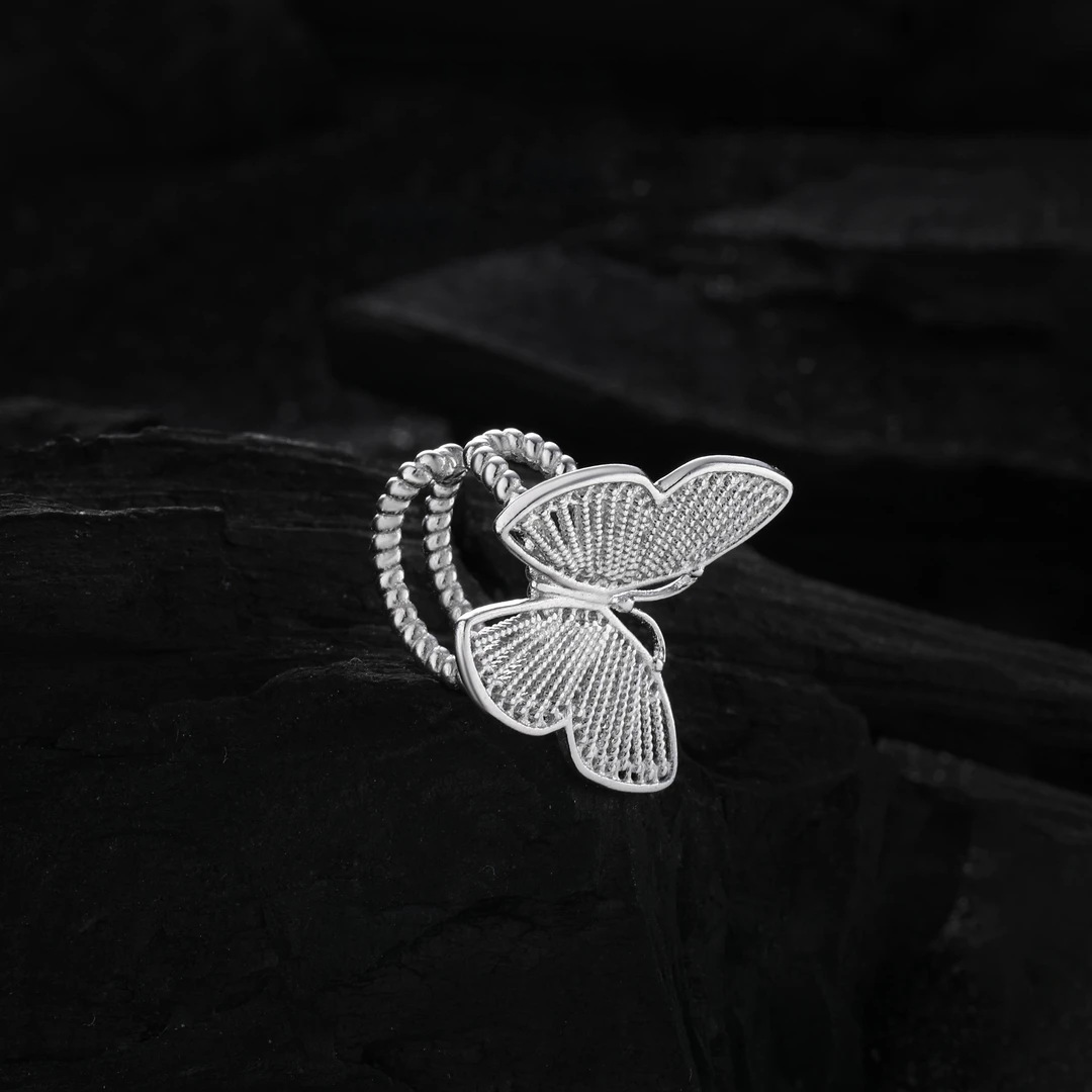 Minimalist Small Floral Wire Butterfly Ear Cuff - 2025 New High-End Light Luxury Versatile Earrings for Women Minimalist Small Floral Wire Butterfly Ear Cuff - 2025 New High-End Light Luxury Versatile Earrings for Women