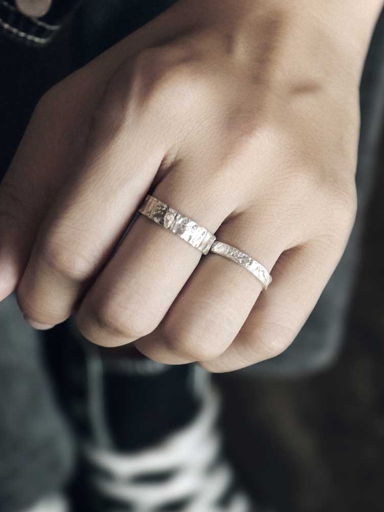 Minimalist Textured 925 Silver Couple Rings - Vintage Simple Versatile Design for Men and Women, Trendy Personality Finger Jewelry Minimalist Textured 925 Silver Couple Rings - Vintage Simple Versatile Design for Men and Women, Trendy Personality Finger Jewelry