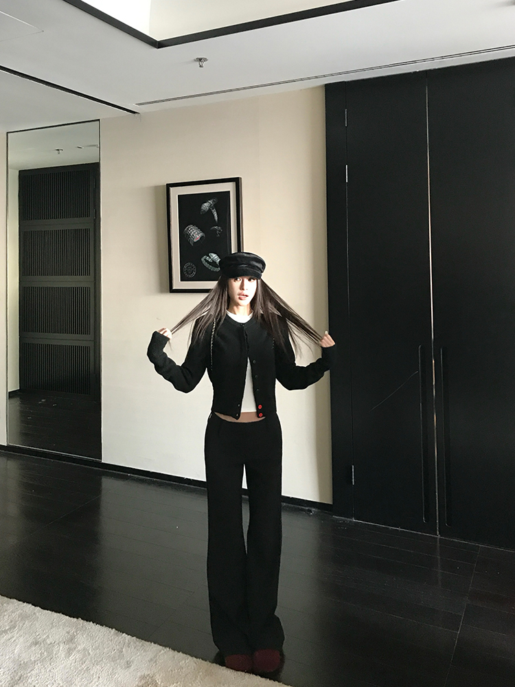 Minimalist Wool Slim Fit Cardigan Coat - Old Money Tokyo Style, High-End Fashion Staple Minimalist Wool Slim Fit Cardigan Coat - Old Money Tokyo Style, High-End Fashion Staple