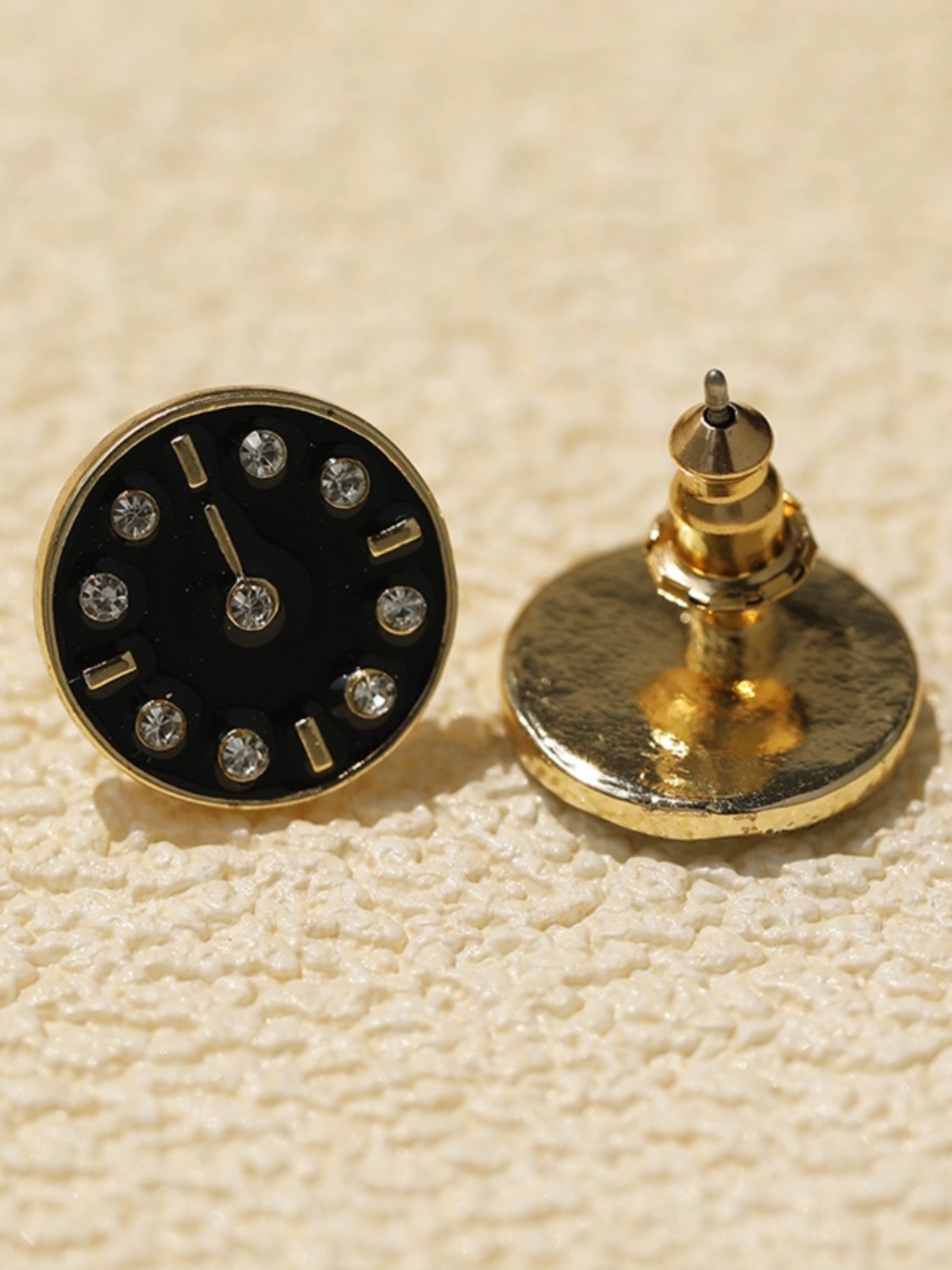 Minimalist Zinc Alloy Rhinestone Round Earrings for Women - Elegant Fashion Jewelry Ideal for Students, Birthdays, and Special Occasions Minimalist Zinc Alloy Rhinestone Round Earrings for Women - Elegant Fashion Jewelry Ideal for Students, Birthdays, and Special Occasions