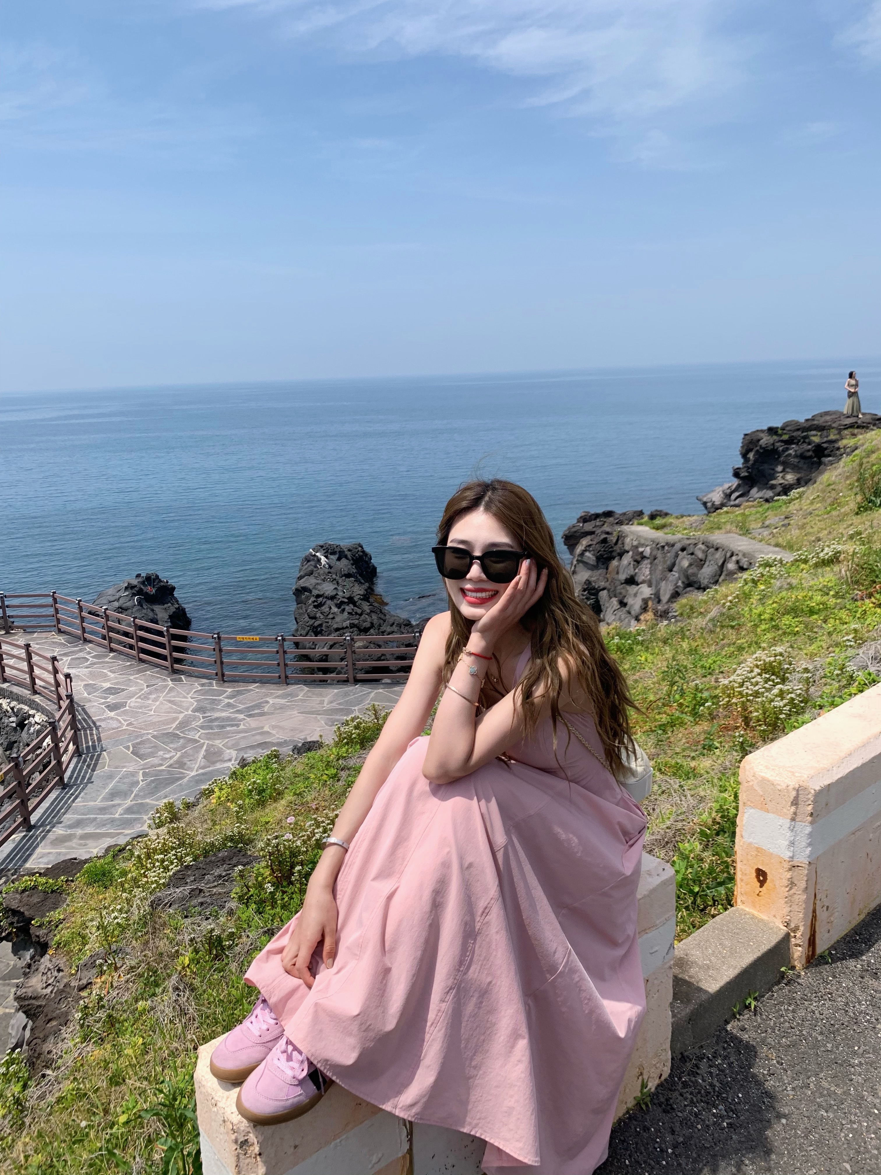 Minimialist Waist-Cut Tank Dress in Cleanfit Style - Long Lazy Dress with Street Style Vibe, Perfect for 90s and Y2K Fashion Lovers Minimialist Waist-Cut Tank Dress in Cleanfit Style - Long Lazy Dress with Street Style Vibe, Perfect for 90s and Y2K Fashion Lovers