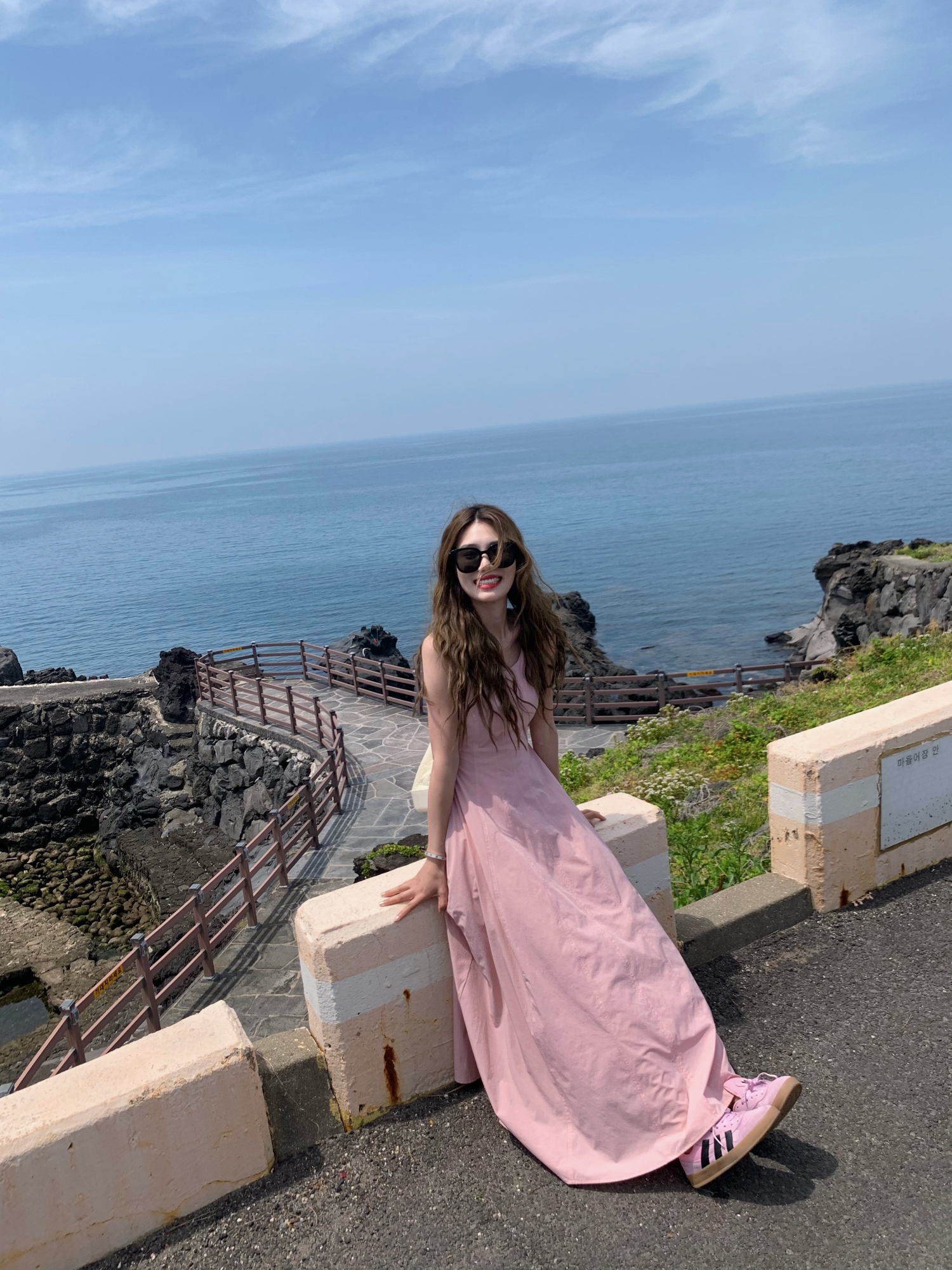 Minimialist Waist-Cut Tank Dress in Cleanfit Style - Long Lazy Dress with Street Style Vibe, Perfect for 90s and Y2K Fashion Lovers Minimialist Waist-Cut Tank Dress in Cleanfit Style - Long Lazy Dress with Street Style Vibe, Perfect for 90s and Y2K Fashion Lovers