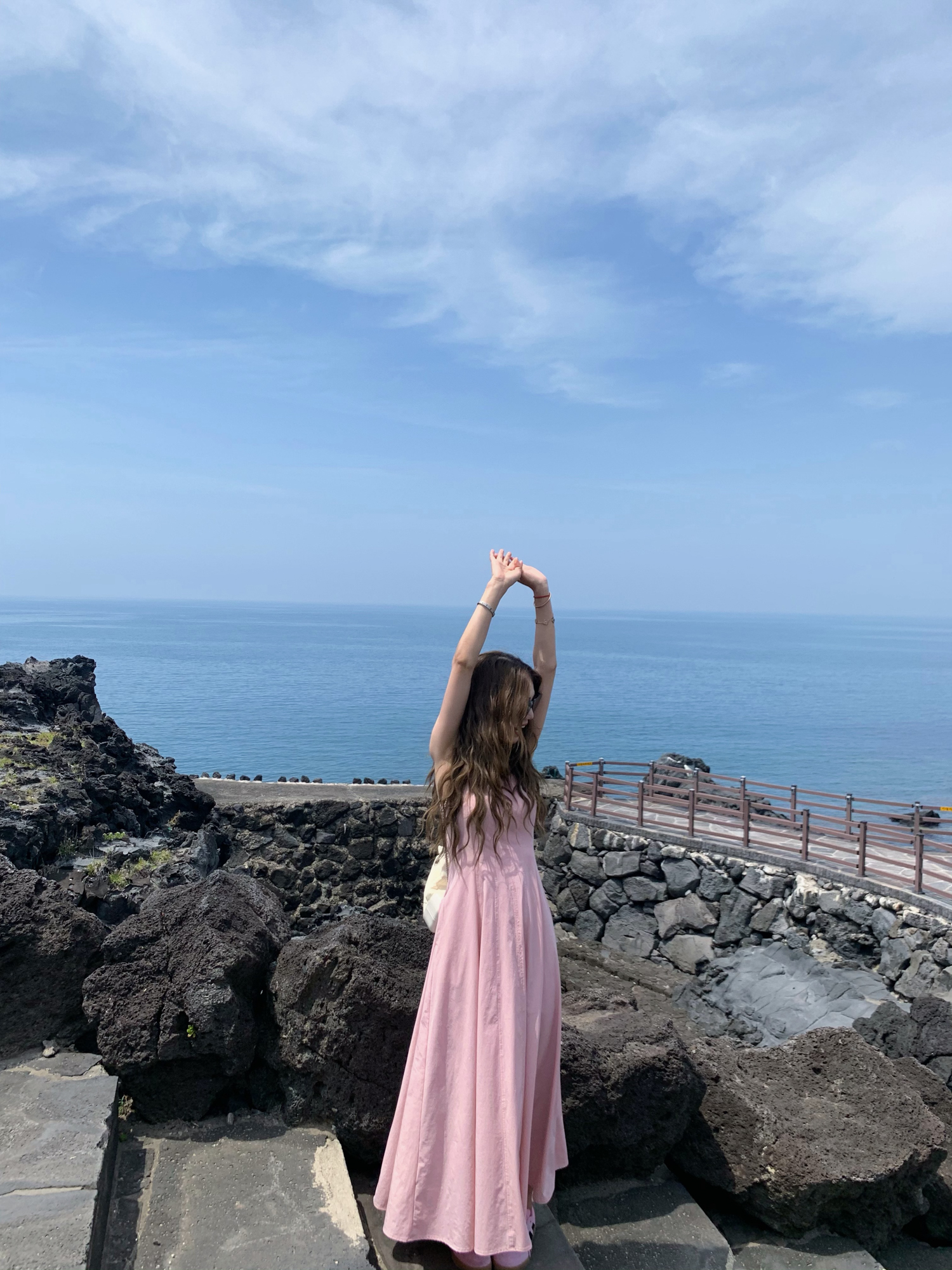 Minimialist Waist-Cut Tank Dress in Cleanfit Style - Long Lazy Dress with Street Style Vibe, Perfect for 90s and Y2K Fashion Lovers Minimialist Waist-Cut Tank Dress in Cleanfit Style - Long Lazy Dress with Street Style Vibe, Perfect for 90s and Y2K Fashion Lovers