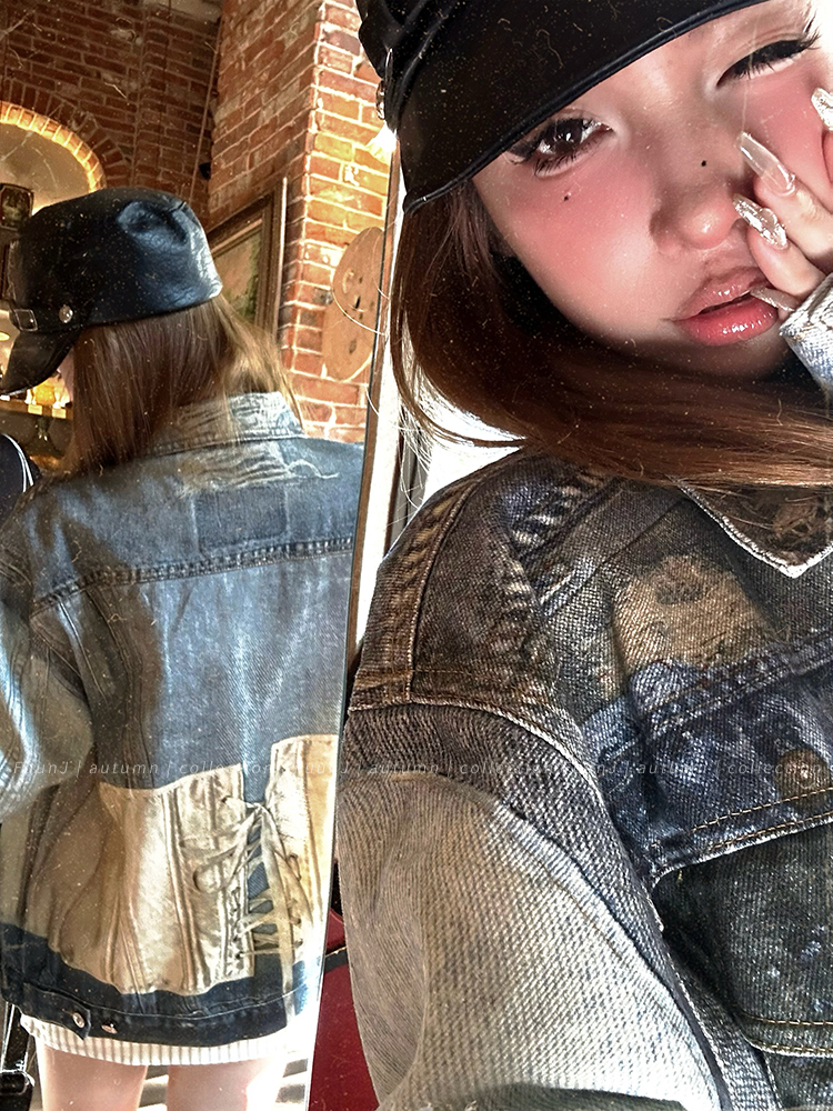 Mixed Denim Punk Heavy-Duty Spliced Loose Denim Jacket for Women - Vintage 90s Style Outerwear Mixed Denim Punk Heavy-Duty Spliced Loose Denim Jacket for Women - Vintage 90s Style Outerwear