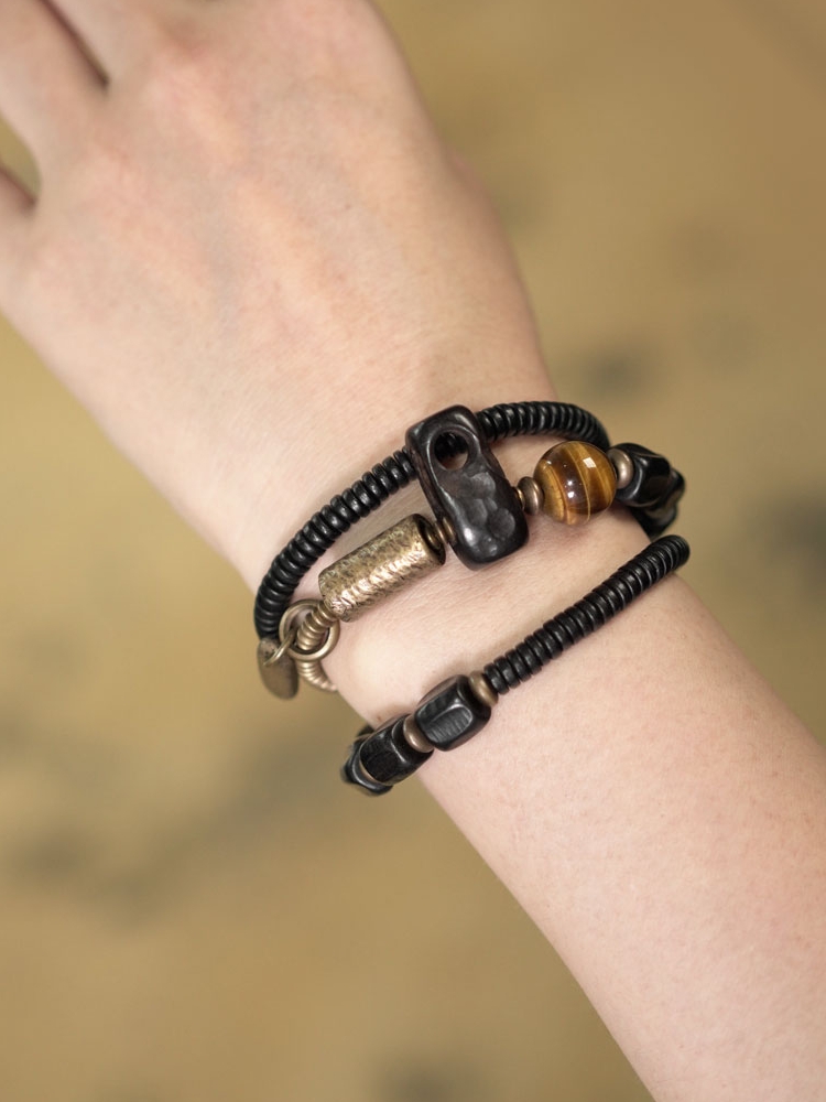 Multi-Layer Retro Black Sandalwood Bracelet for Men and Women - Unique Non-Fish Design, Trendy Personality Jewelry Multi-Layer Retro Black Sandalwood Bracelet for Men and Women - Unique Non-Fish Design, Trendy Personality Jewelry