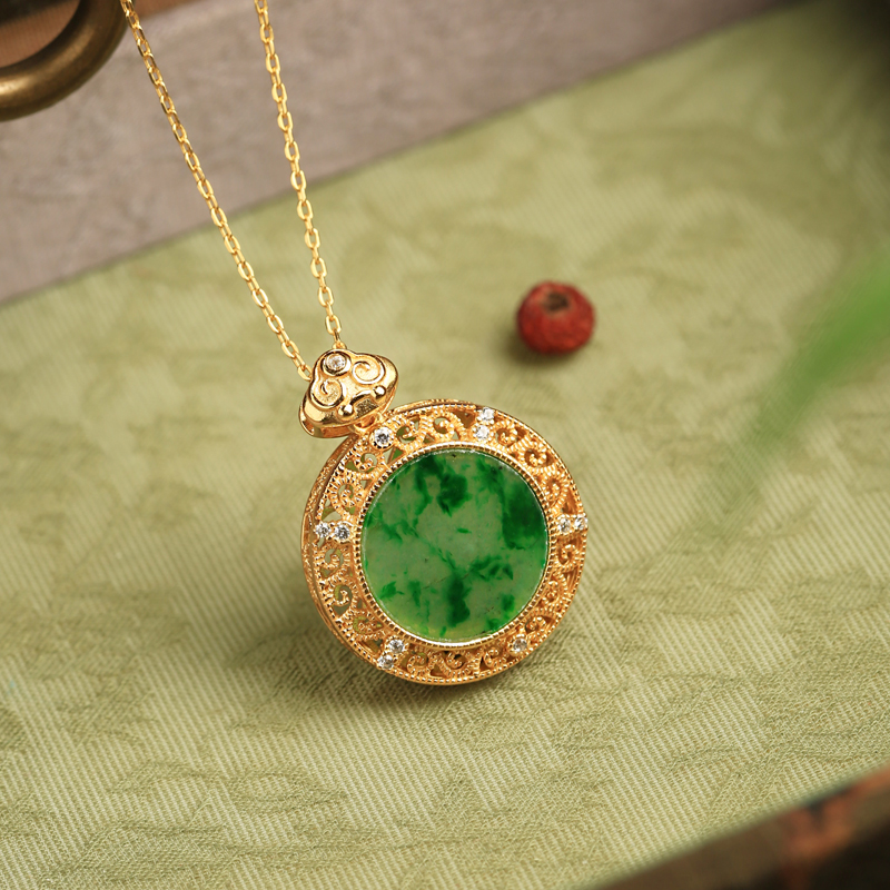 Natural Jadeite Green Ru Yi Pendant Necklace for Women - Silver Collarbone Chain in National Style - Elegant Jade Jewelry Natural Jadeite Green Ru Yi Pendant Necklace for Women - Silver Collarbone Chain in National Style - Elegant Jade Jewelry
