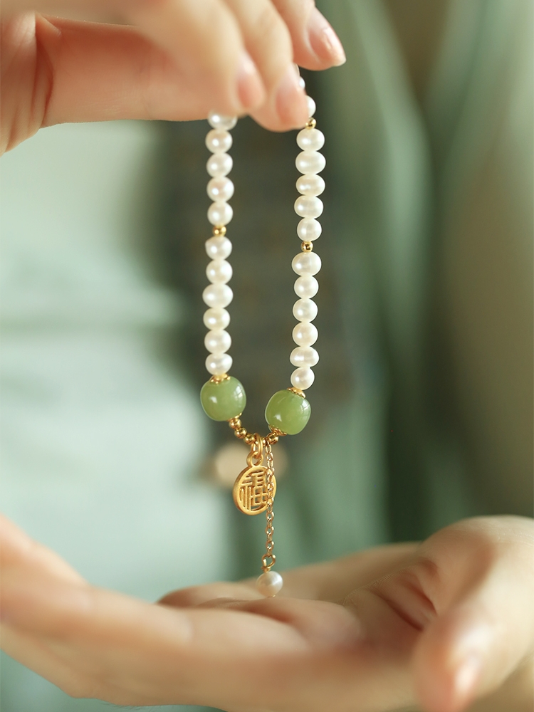 Natural Pearl & Hetian Jade Blessing Pendant Bracelet for Women - Chinese Style Light Luxury Gift for Mother's Day Natural Pearl & Hetian Jade Blessing Pendant Bracelet for Women - Chinese Style Light Luxury Gift for Mother's Day
