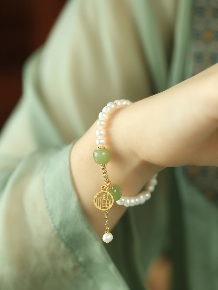 Natural Pearl & Hetian Jade Blessing Pendant Bracelet for Women - Chinese Style Light Luxury Gift for Mother's Day Natural Pearl & Hetian Jade Blessing Pendant Bracelet for Women - Chinese Style Light Luxury Gift for Mother's Day