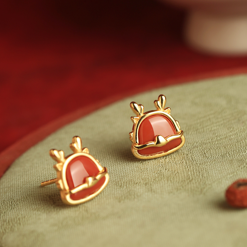 Natural Red Agate Dragon Ring for Women - Chinese Style, Light Luxury, Retro Design, Gold-Plated Silver, National Wind Natural Red Agate Dragon Ring for Women - Chinese Style, Light Luxury, Retro Design, Gold-Plated Silver, National Wind