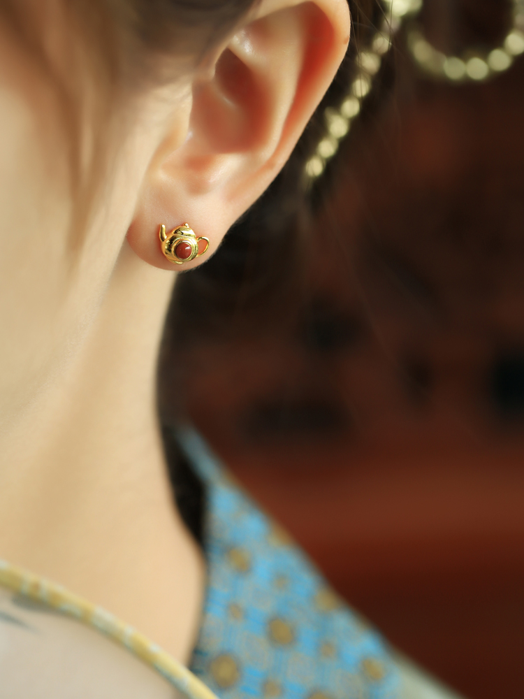 Natural Red Agate Pure Silver Teapot Ear Studs for Women, Chinese Style Light Luxury Birth Year Earrings Natural Red Agate Pure Silver Teapot Ear Studs for Women, Chinese Style Light Luxury Birth Year Earrings