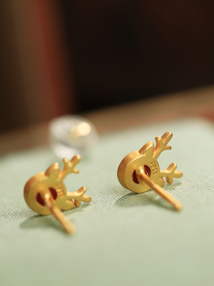 Natural South Red Deer Pure Silver Stud Earrings - Retro Zodiac Year Design with Agate - National Style Women's Jewelry Natural South Red Deer Pure Silver Stud Earrings - Retro Zodiac Year Design with Agate - National Style Women's Jewelry