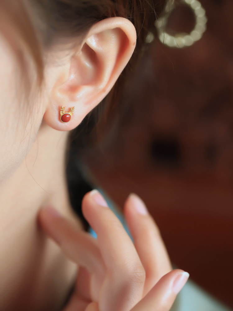 Natural South Red Deer Pure Silver Stud Earrings - Retro Zodiac Year Design with Agate - National Style Women's Jewelry Natural South Red Deer Pure Silver Stud Earrings - Retro Zodiac Year Design with Agate - National Style Women's Jewelry