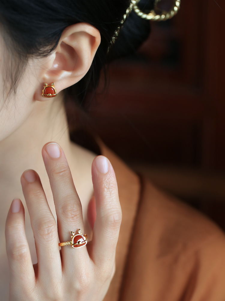 Natural South Red Silver Dragon Stud Earrings for Women - Vintage Chinese Style Light Luxury with Red Agate - National Wind Design Natural South Red Silver Dragon Stud Earrings for Women - Vintage Chinese Style Light Luxury with Red Agate - National Wind Design