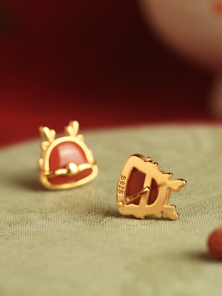 Natural South Red Silver Dragon Stud Earrings for Women - Vintage Chinese Style Light Luxury with Red Agate - National Wind Design Natural South Red Silver Dragon Stud Earrings for Women - Vintage Chinese Style Light Luxury with Red Agate - National Wind Design