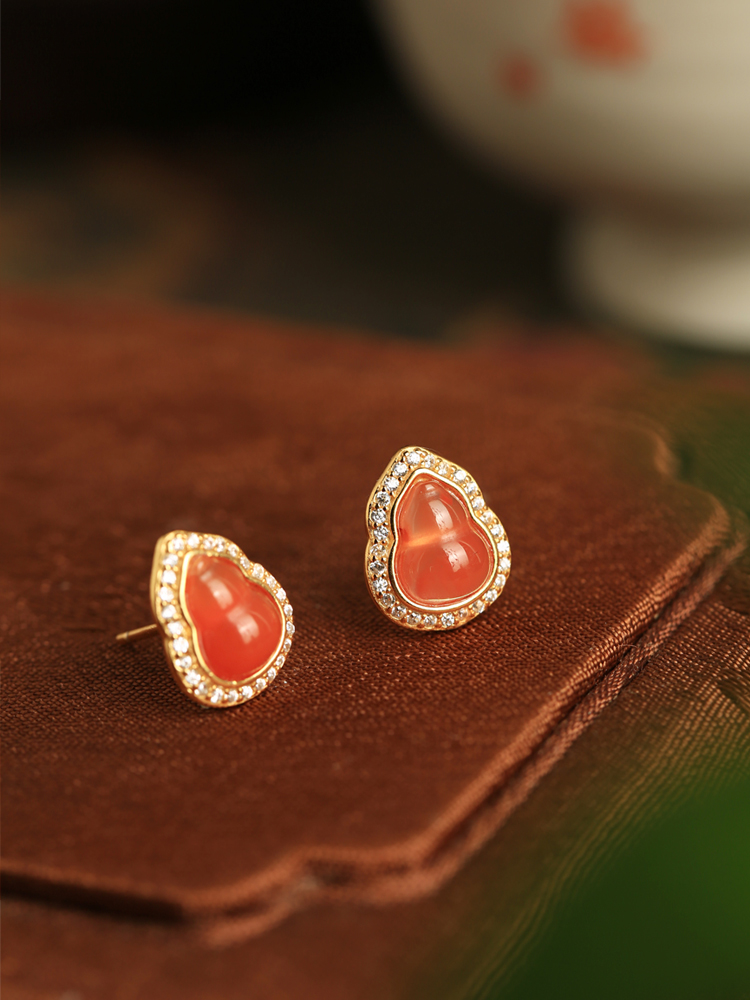 Natural Southern Red Gourd Ear Studs with Jade Stone & Red Agate - Zodiac Year Earrings for Women Natural Southern Red Gourd Ear Studs with Jade Stone & Red Agate - Zodiac Year Earrings for Women