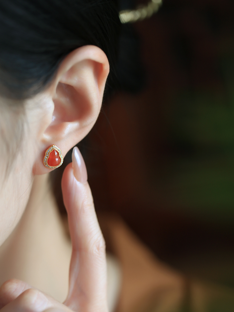 Natural Southern Red Gourd Ear Studs with Jade Stone & Red Agate - Zodiac Year Earrings for Women Natural Southern Red Gourd Ear Studs with Jade Stone & Red Agate - Zodiac Year Earrings for Women