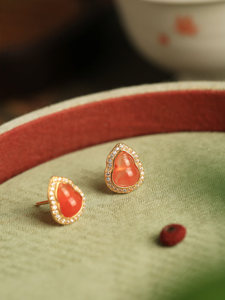 Natural Southern Red Gourd Ear Studs with Jade Stone & Red Agate - Zodiac Year Earrings for Women Natural Southern Red Gourd Ear Studs with Jade Stone & Red Agate - Zodiac Year Earrings for Women
