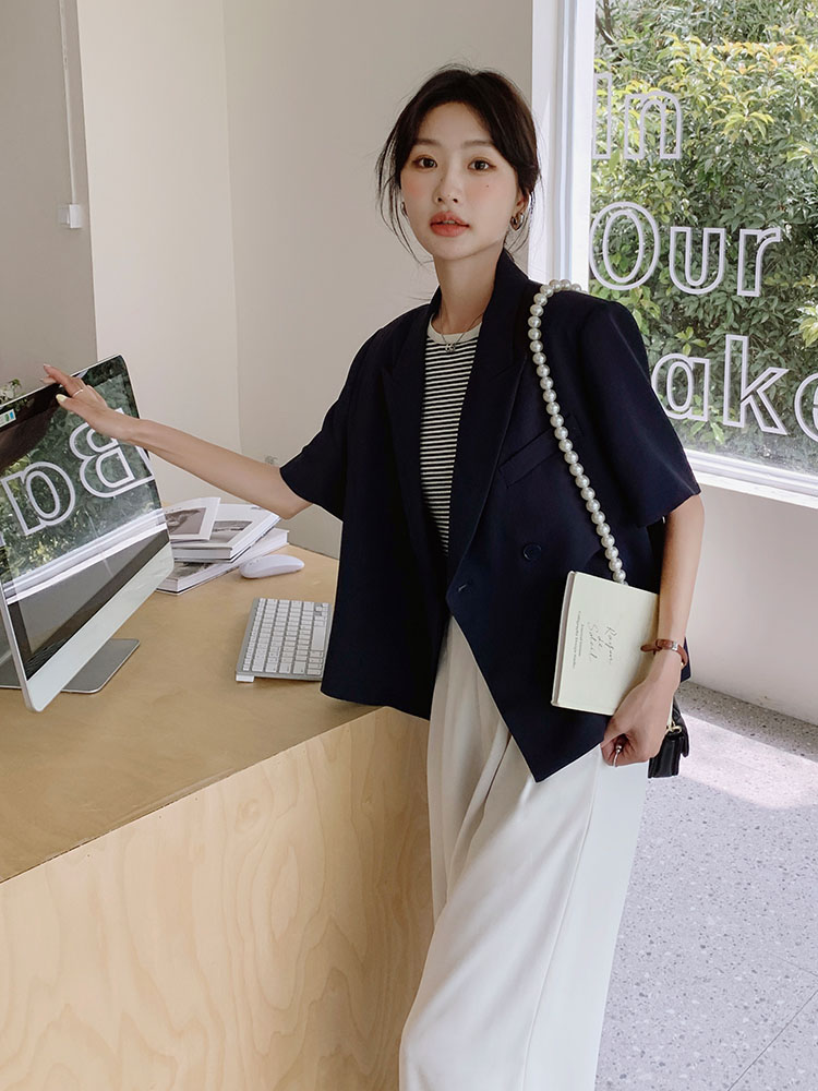 Navy Blue Korean-Style Short Sleeve Suit Set for Women, Elegant Casual Two-Piece Wide-Leg Pants for Petite Sizes - Summer 2025 Navy Blue Korean-Style Short Sleeve Suit Set for Women, Elegant Casual Two-Piece Wide-Leg Pants for Petite Sizes - Summer 2025