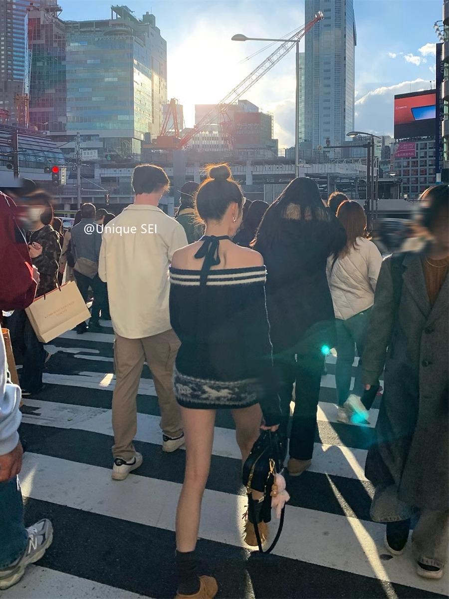 Navy Blue Off-Shoulder Tie-Knit Top & Jacquard Short Skirt Two-Piece Set for Winter, Unique Stylish Look, Perfect for 90s and Y2K Fashion Navy Blue Off-Shoulder Tie-Knit Top & Jacquard Short Skirt Two-Piece Set for Winter, Unique Stylish Look, Perfect for 90s and Y2K Fashion