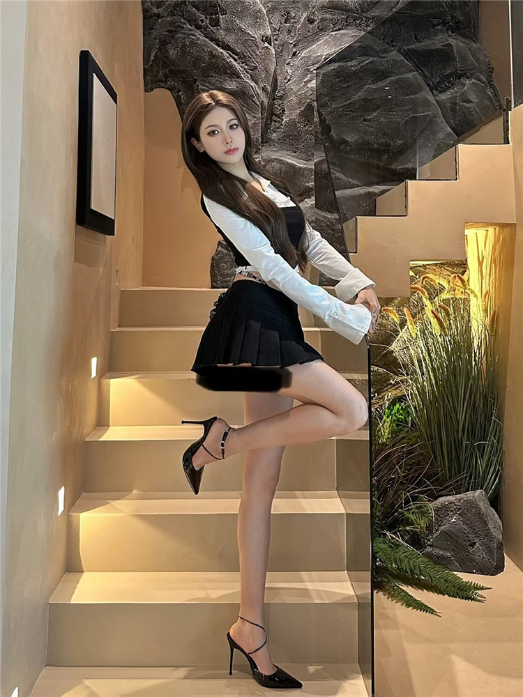 Nude High Heels for Women - 2025 Summer Cross-Strap Stiletto Sandals, Pointed Sexy Goddess Shoes, Trendy Summer Footwear Nude High Heels for Women - 2025 Summer Cross-Strap Stiletto Sandals, Pointed Sexy Goddess Shoes, Trendy Summer Footwear