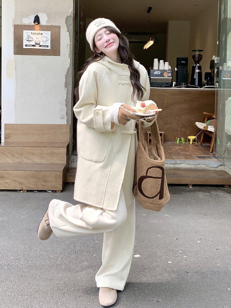 Off-White Double-Sided Cashmere Coat with Horn Buttons - Women's 2025 Winter Korean Style Woolen Outerwear
