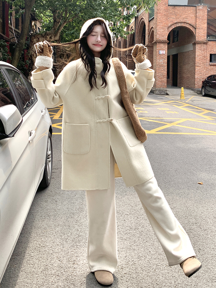 Off-White Double-Sided Cashmere Coat with Horn Buttons - Women's 2025 Winter Korean Style Woolen Outerwear