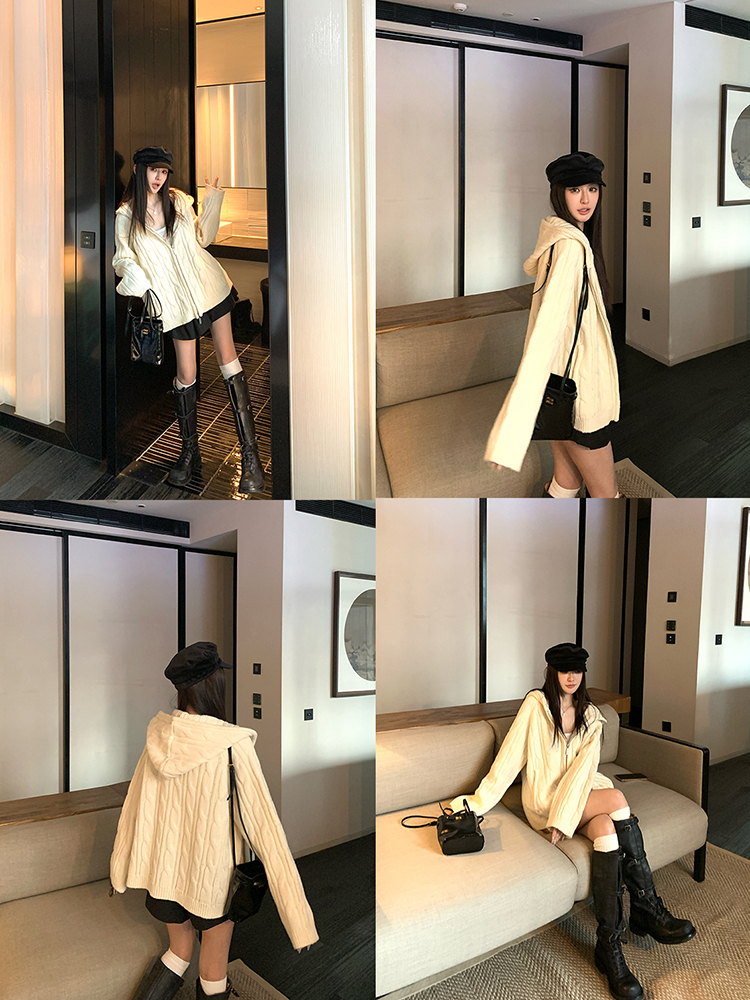 Old Money Style 100% Merino Wool Cable Knit Hooded Zipper Cardigan Sweater for Women - Cozy 90s-Inspired Fashion