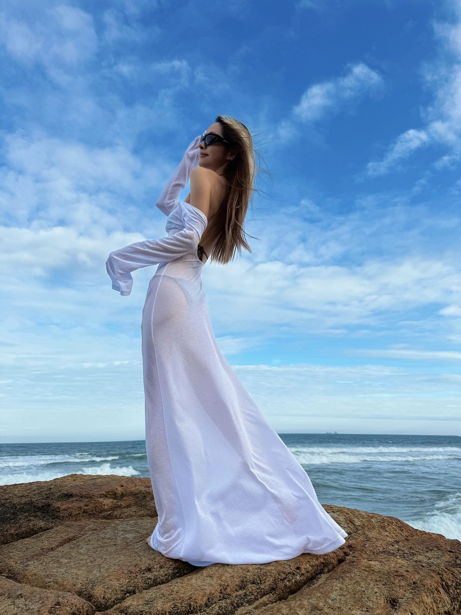 One-Shoulder Backless Long Sleeve Dress - Sheer Cover-Up for Summer Beach Vacation - Sexy European & American Style Maxi Dress