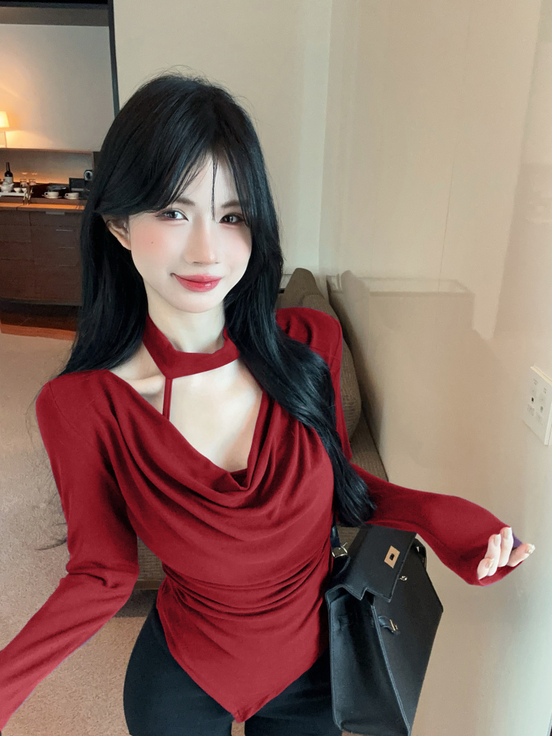 One-Shoulder Off-the-Shoulder Slim-Fit Top for Women, Trendy Hanging Neck Design, Flattering Style, Perfect for Y2K and Night Out Looks One-Shoulder Off-the-Shoulder Slim-Fit Top for Women, Trendy Hanging Neck Design, Flattering Style, Perfect for Y2K and Night Out Looks