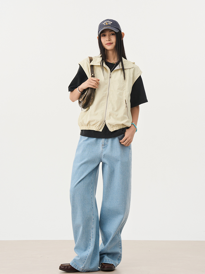 Outdoor Sleeveless Cycling Vest with Double-Sided Zipper - Windproof Layering for Hiking and Active Wear Outdoor Sleeveless Cycling Vest with Double-Sided Zipper - Windproof Layering for Hiking and Active Wear